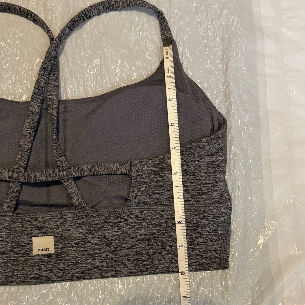 Vuori Longline Evolution Sports Bra - Picture 7 of 8